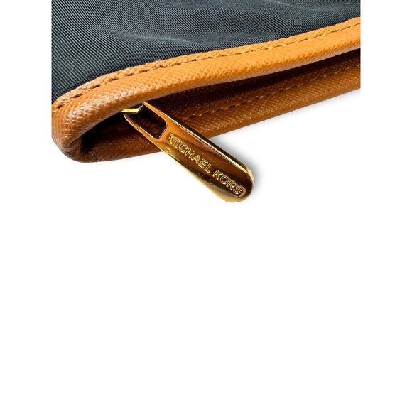 Michael Kors Kempton Black Nylon Wristlet Gold Tone Hardware 9" x 5.5" - Picture 10 of 12
